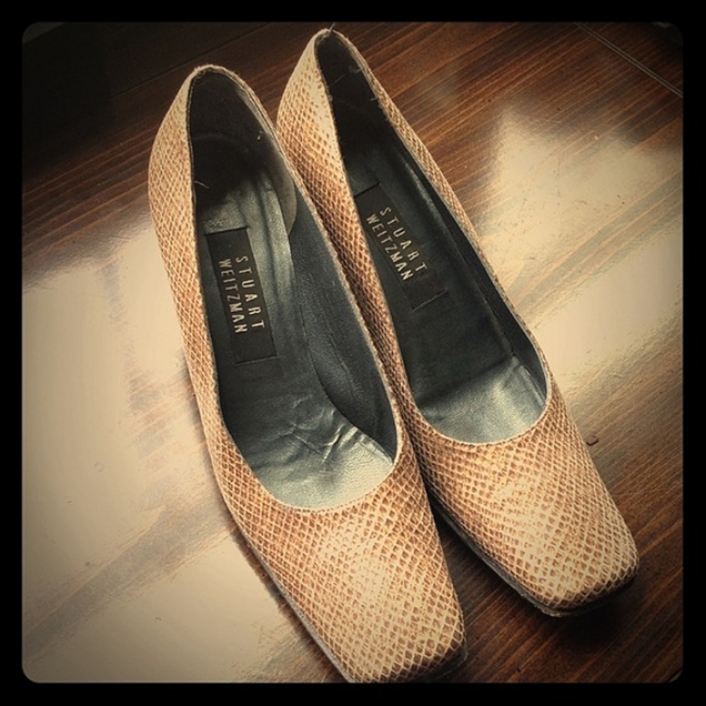 Stuart Weitzman Snakeskin Shoes!!